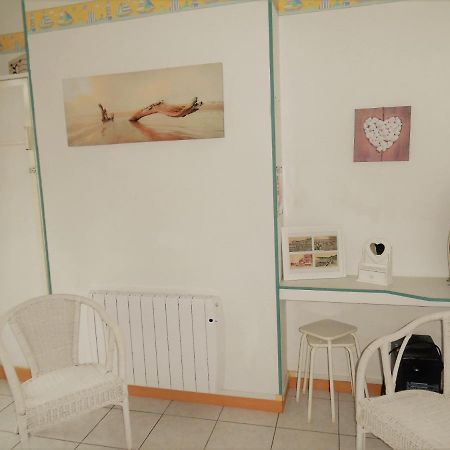 Appartement avec cour à 50m de la plage Mers-les-Bains Exterior foto