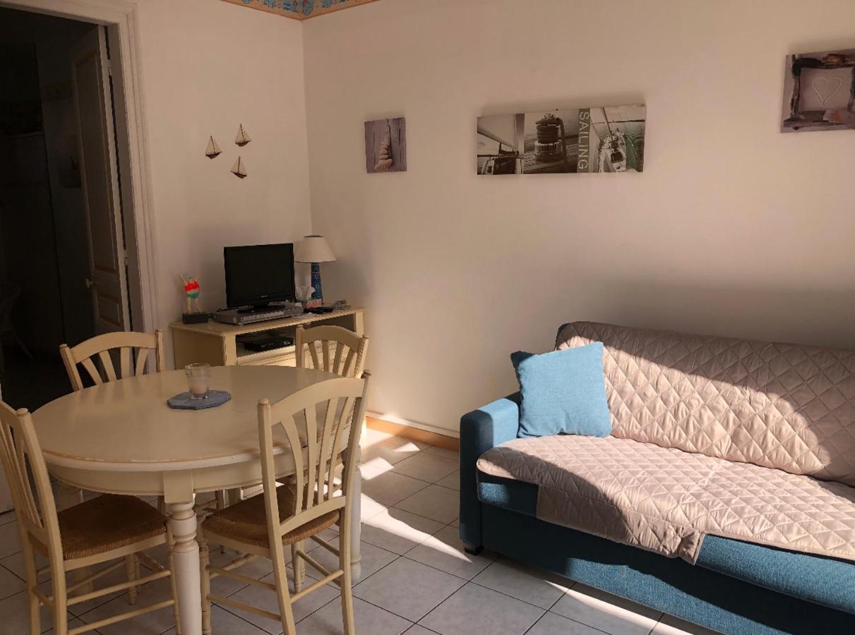 Appartement avec cour à 50m de la plage Mers-les-Bains Exterior foto