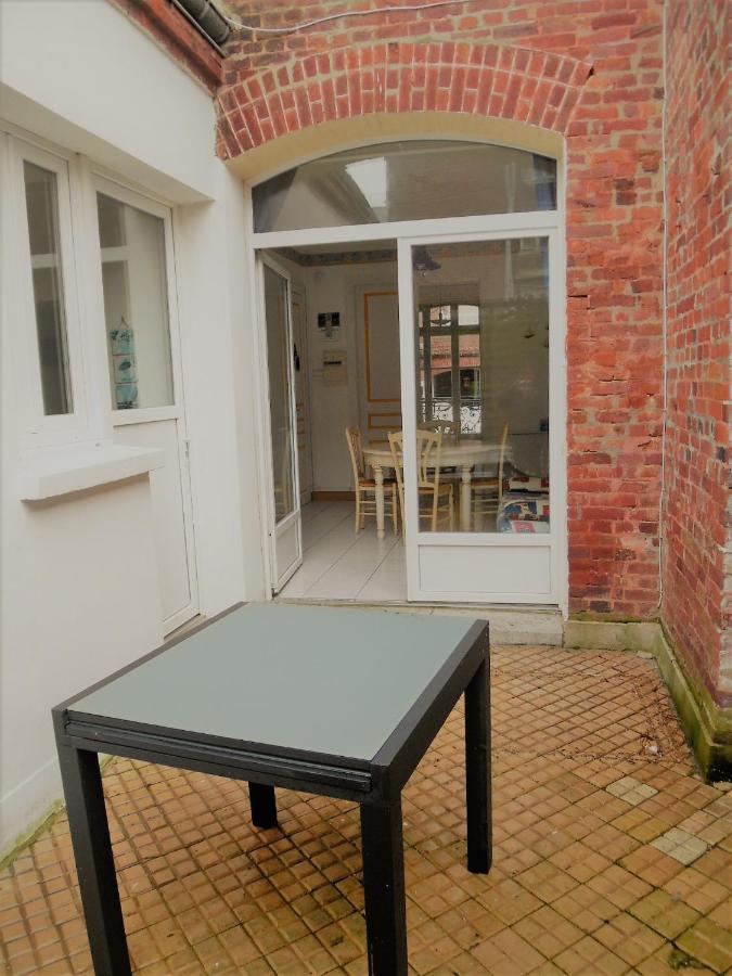 Appartement avec cour à 50m de la plage Mers-les-Bains Exterior foto